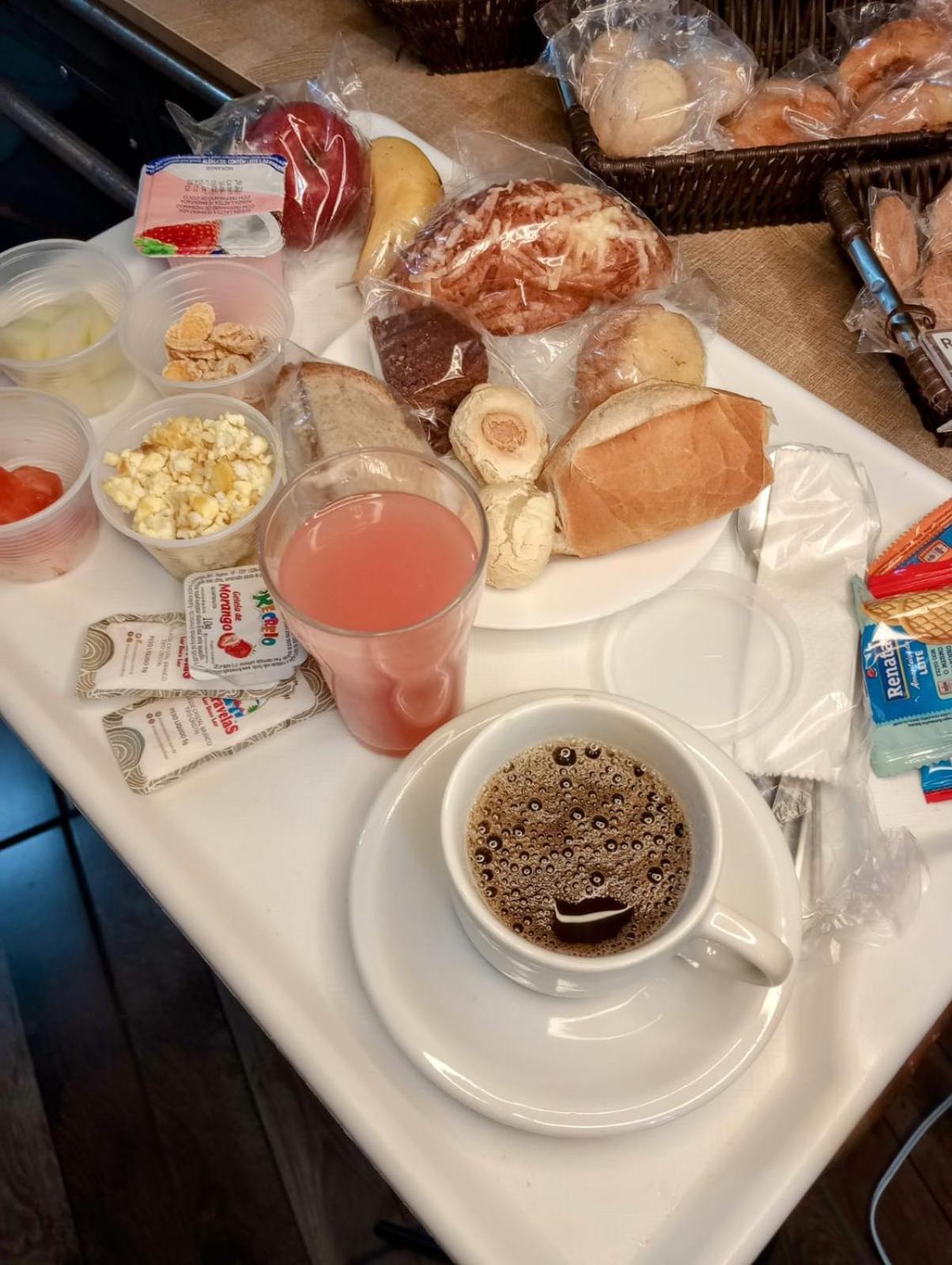Calabreza Hotel E Restaurante Três Corações Kültér fotó