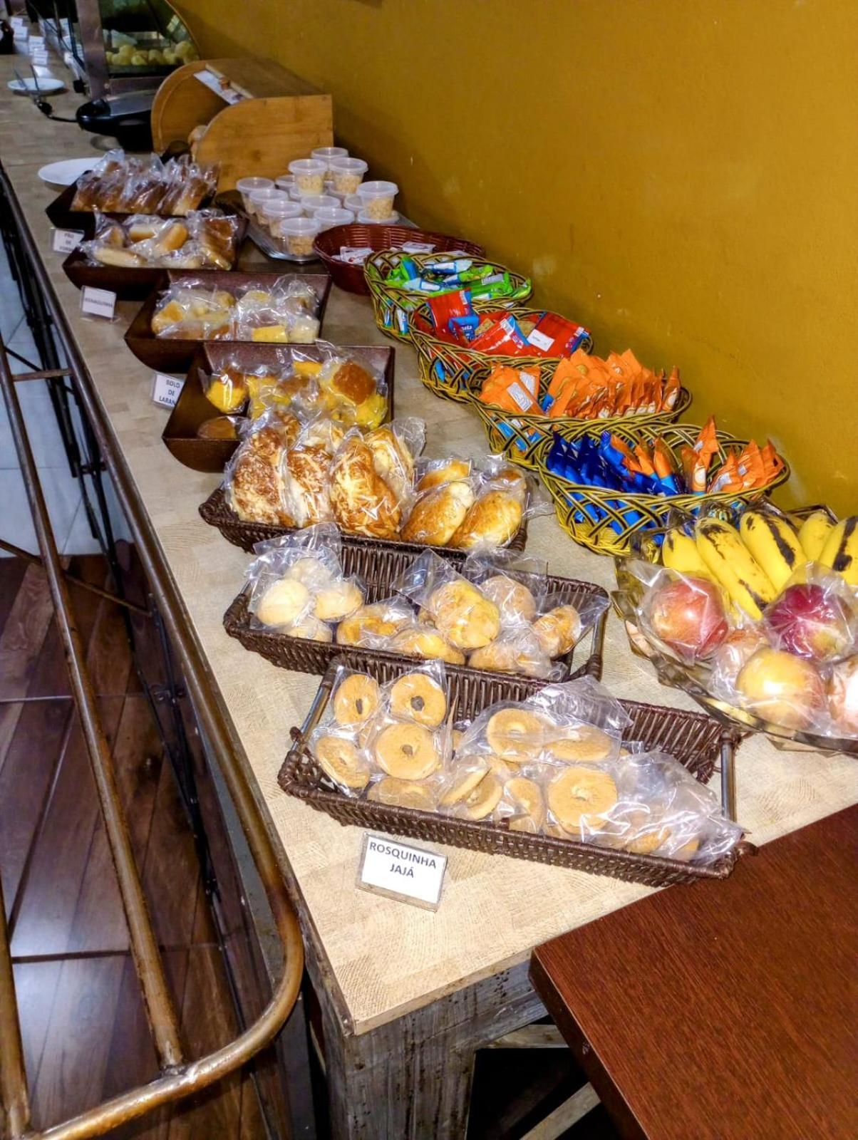 Calabreza Hotel E Restaurante Três Corações Kültér fotó