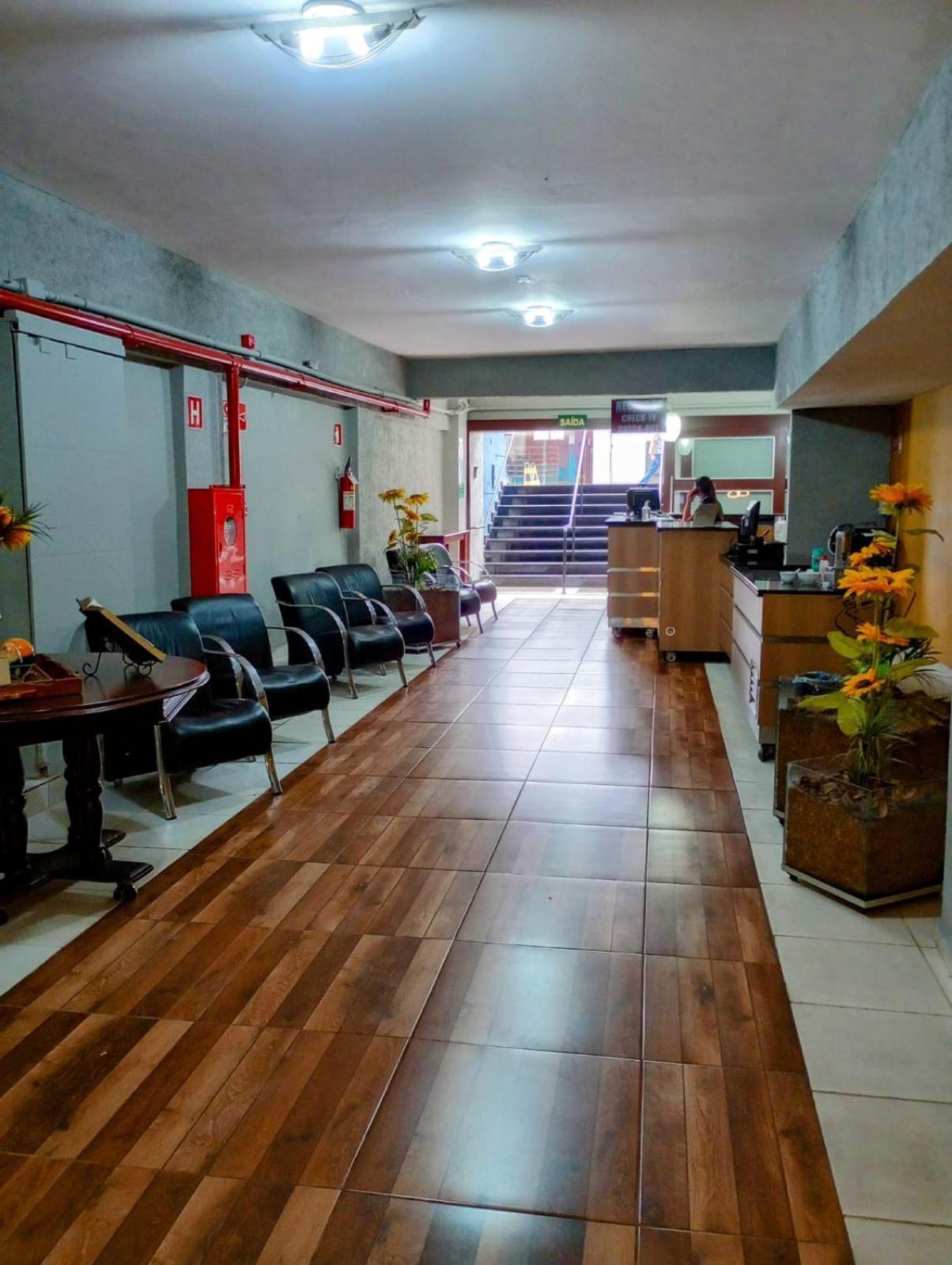 Calabreza Hotel E Restaurante Três Corações Kültér fotó