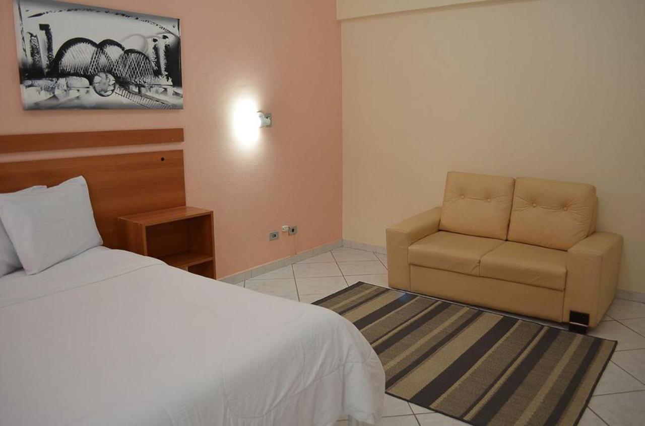 Calabreza Hotel E Restaurante Três Corações Kültér fotó